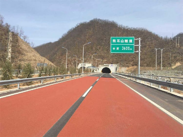 濰青高速護欄項目