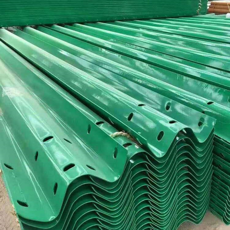 兩波波形護欄板